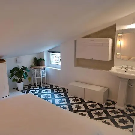 公寓 Appartement-terrasse Centre Historique 于泽斯