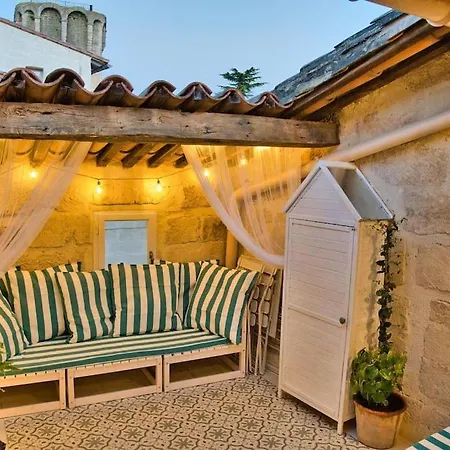 Appartement-terrasse Centre Historique 公寓